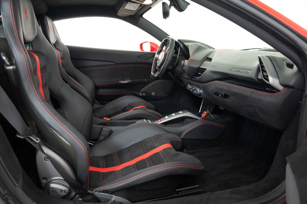 Certified 2017 Ferrari 488 GTB RWD image 14