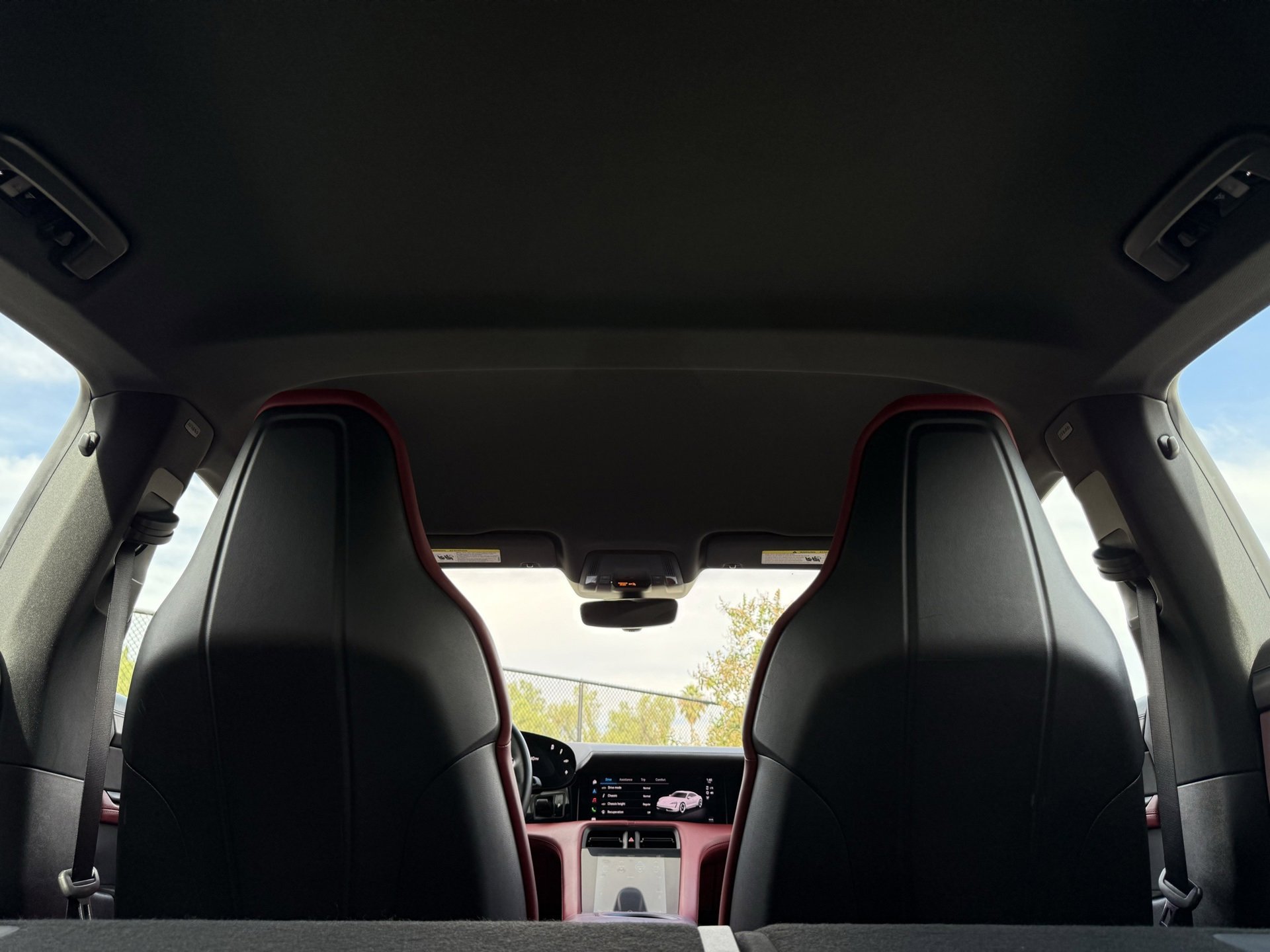 Certified 2022 Porsche Taycan 4S image 37