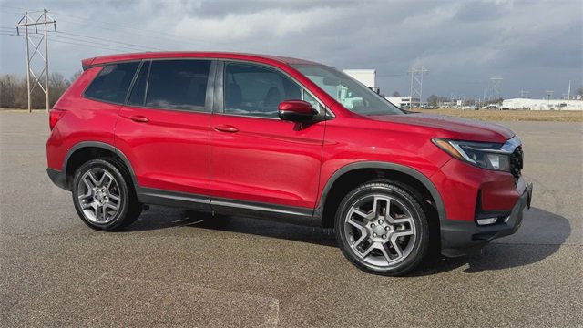 Used 2023 Honda Passport EX-L image 2