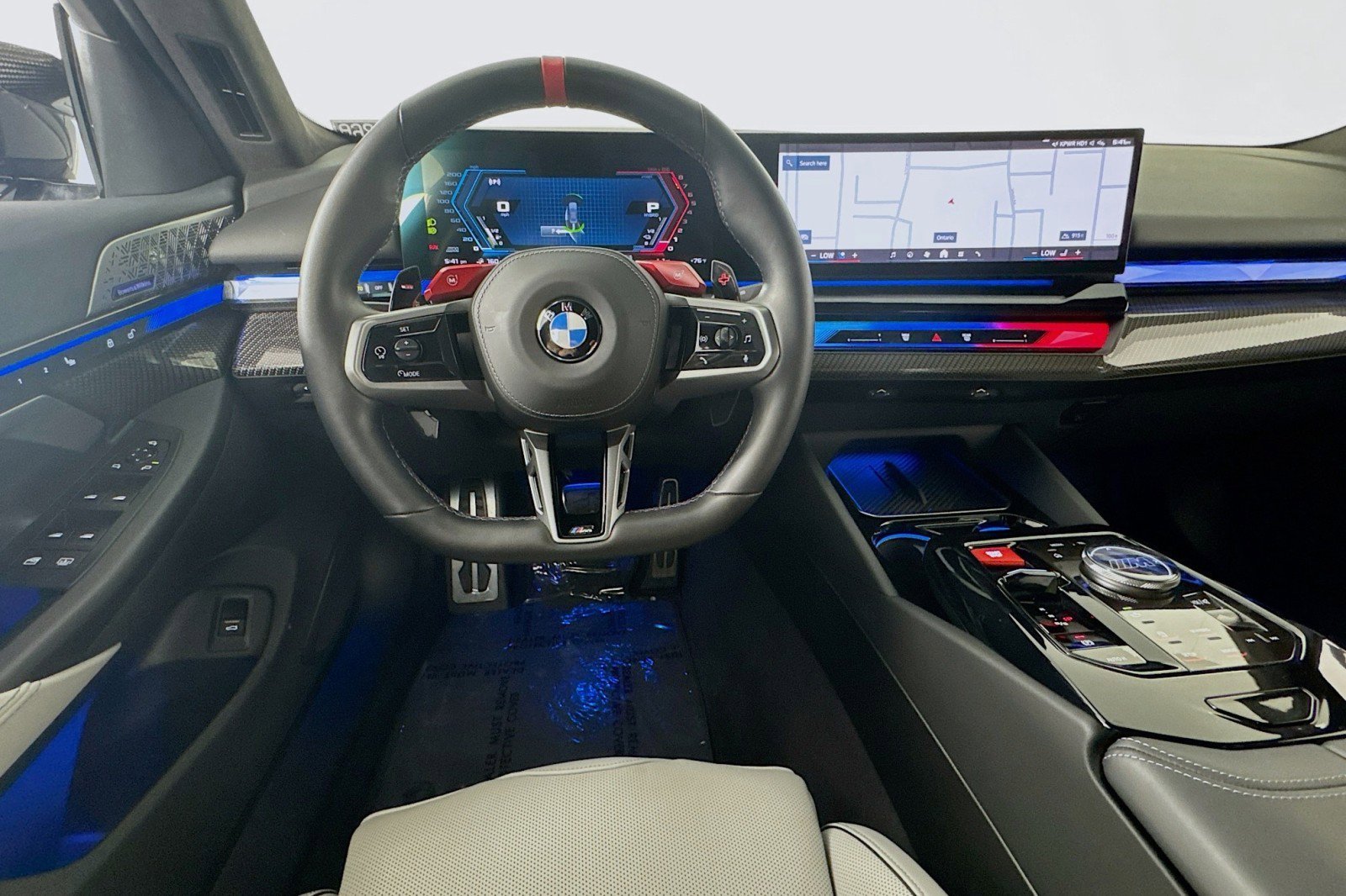 Used 2025 BMW M5 w/ Carbon Package image 5