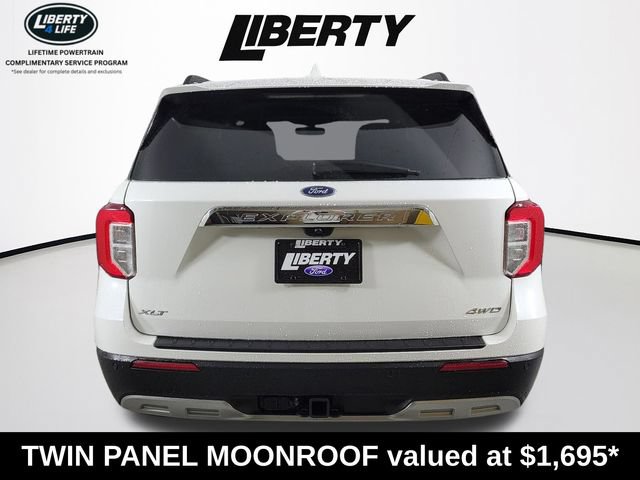 Used 2023 Ford Explorer XLT w/ Equipment Group 202A AWD/4WD image 4