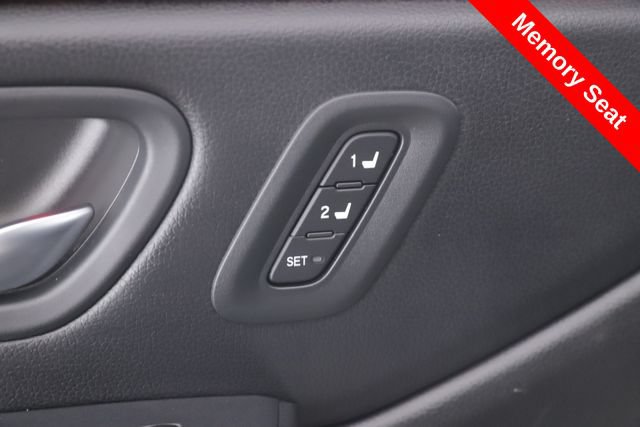 Used 2025 Honda Pilot Black Edition image 20