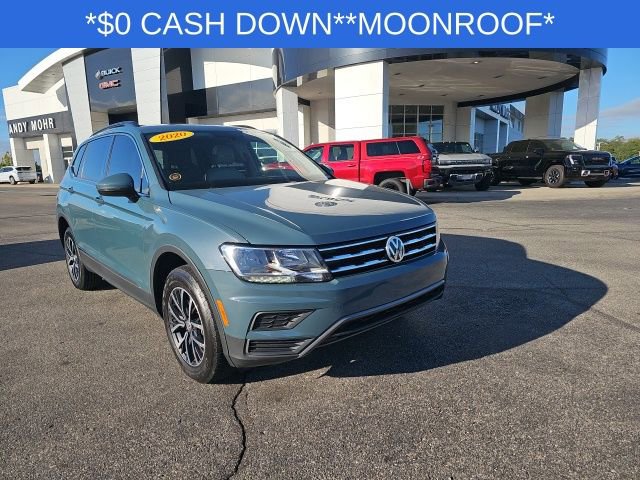 Used 2020 Volkswagen Tiguan SE w/ Panoramic Sunroof Package image 3