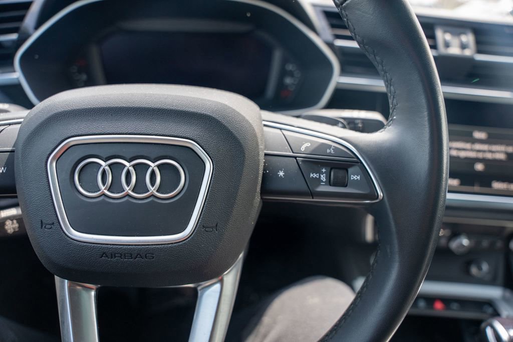 Used 2024 Audi Q3 2.0T Premium image 24