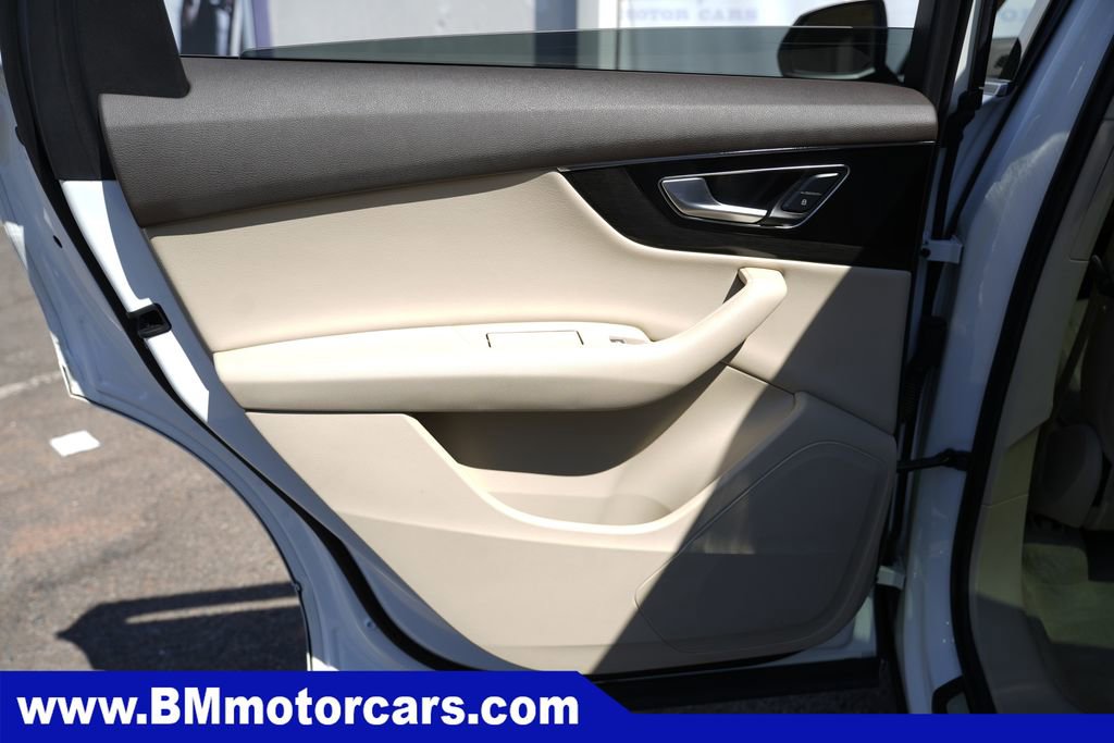 Used 2019 Audi Q7 3.0T Premium w/ Convenience Package image 28