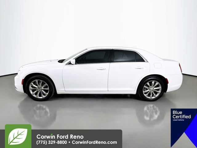 Used 2022 Chrysler 300 Touring image 4