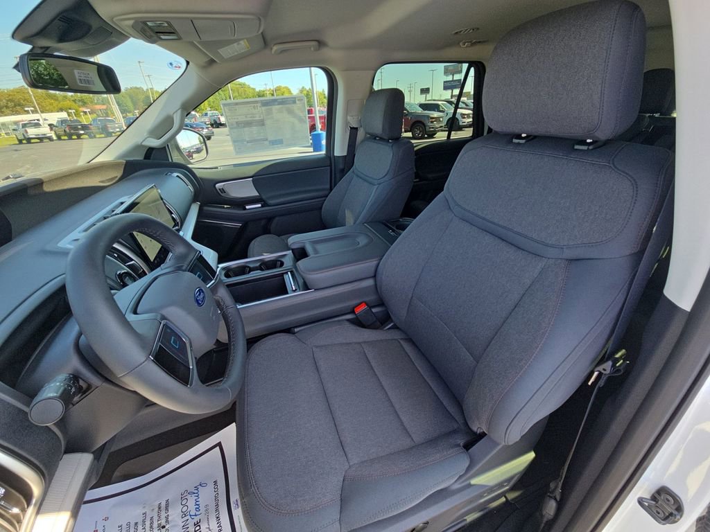 New 2025 Ford Expedition Max Active image 11