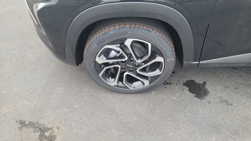 New 2026 Chevrolet Trax RS w/ Sunroof Package image 6