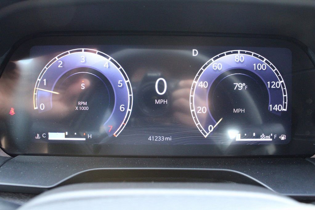 Used 2024 Jeep Grand Cherokee L Limited w/ Luxury Tech Group II image 41