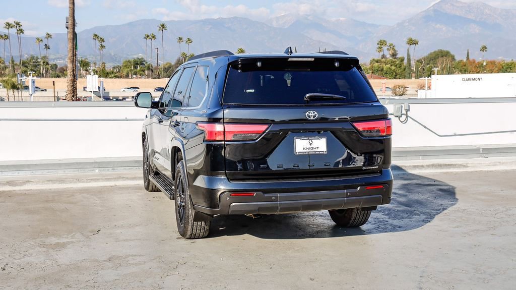 Used 2025 Toyota Sequoia SR5 image 7