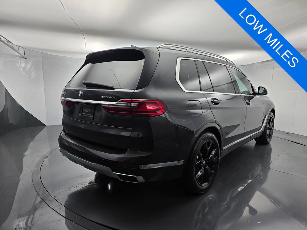 Used 2021 BMW X7 xDrive40i w/ Executive Package 2 AWD/4WD image 4