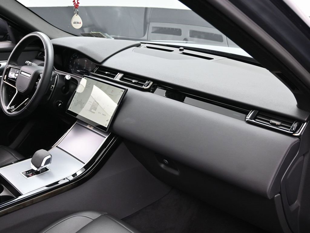 Used 2025 Land Rover Range Rover Velar S image 37