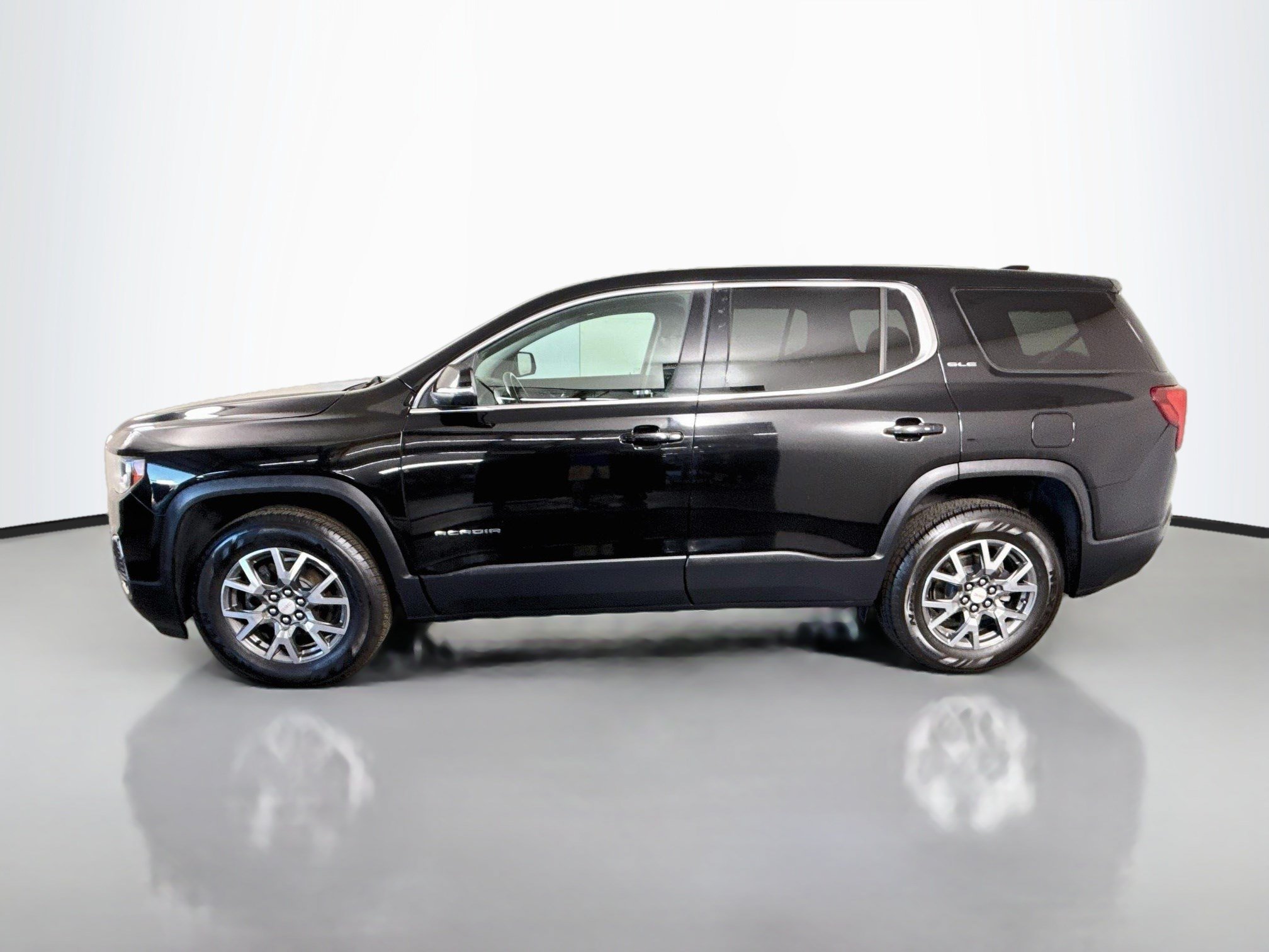 Used 2020 GMC Acadia SLE FWD image 6