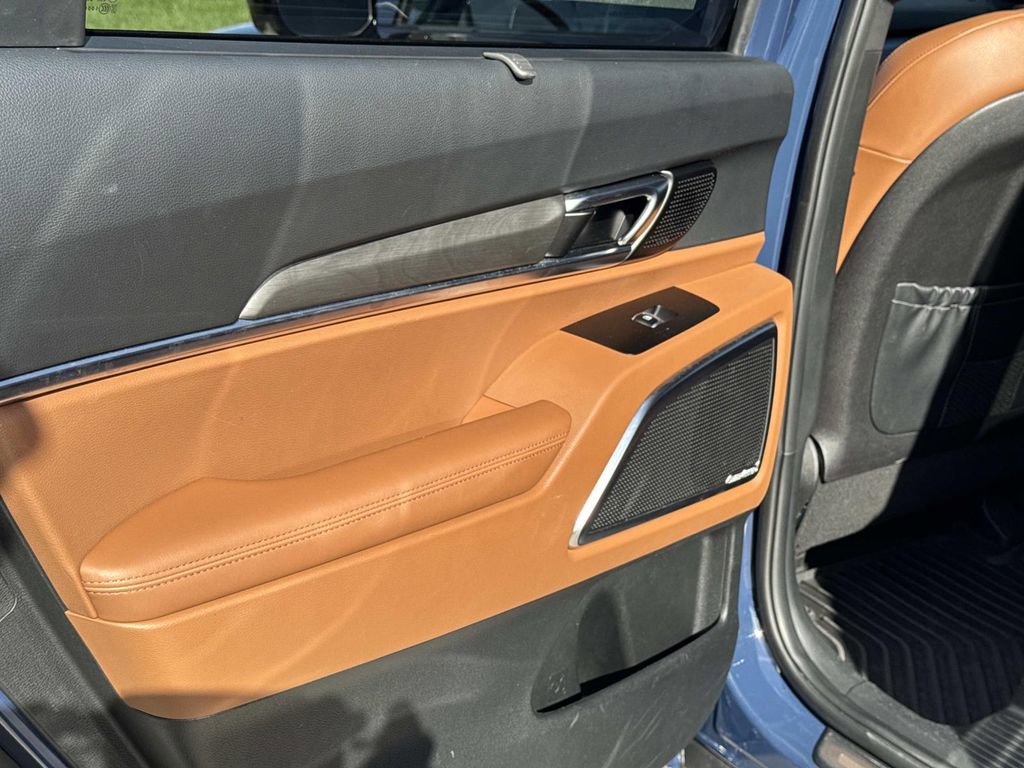 Used 2023 Kia Telluride SX X-Line image 11