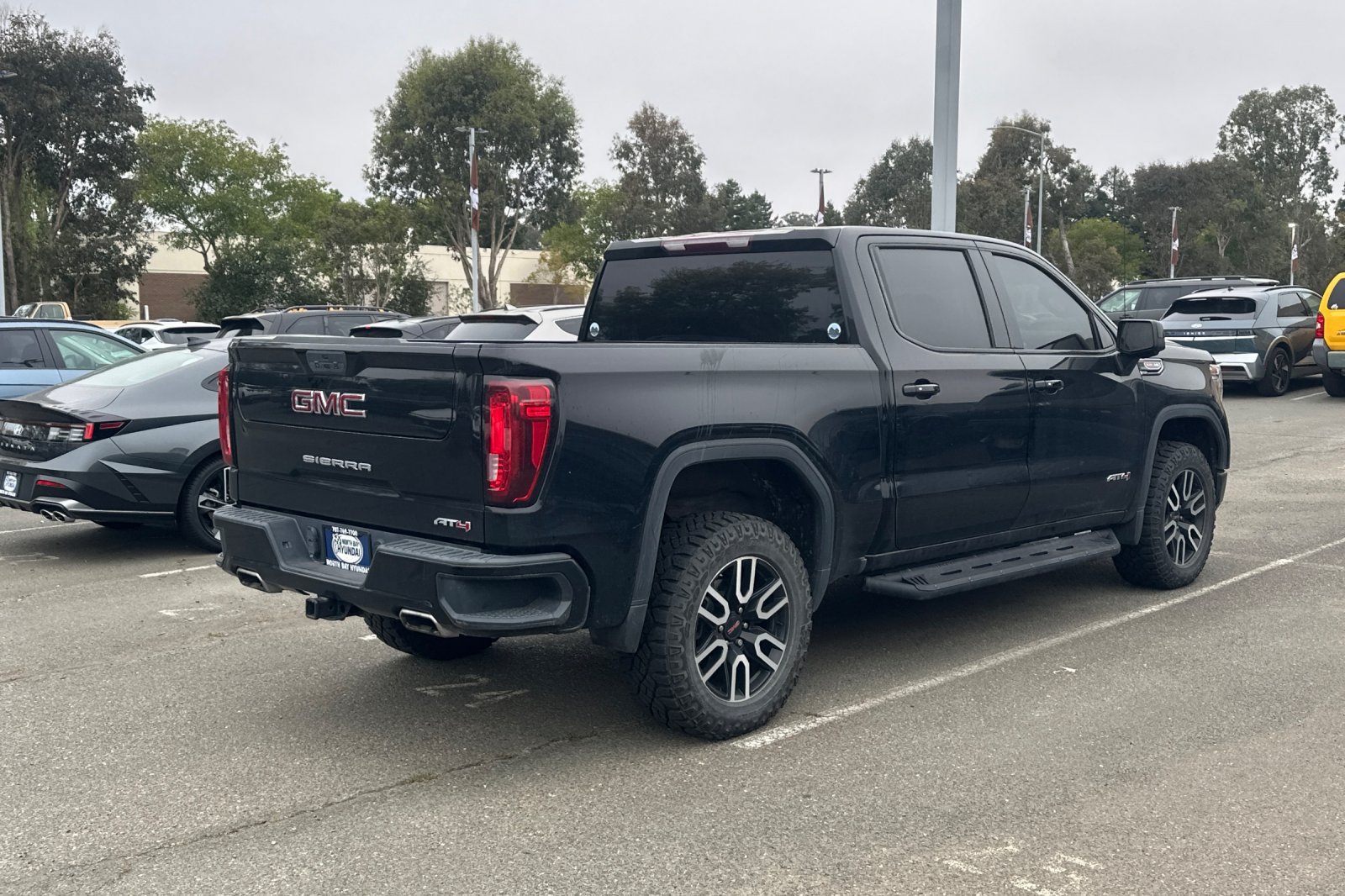 Used 2021 GMC Sierra 1500 AT4 AWD/4WD image 5