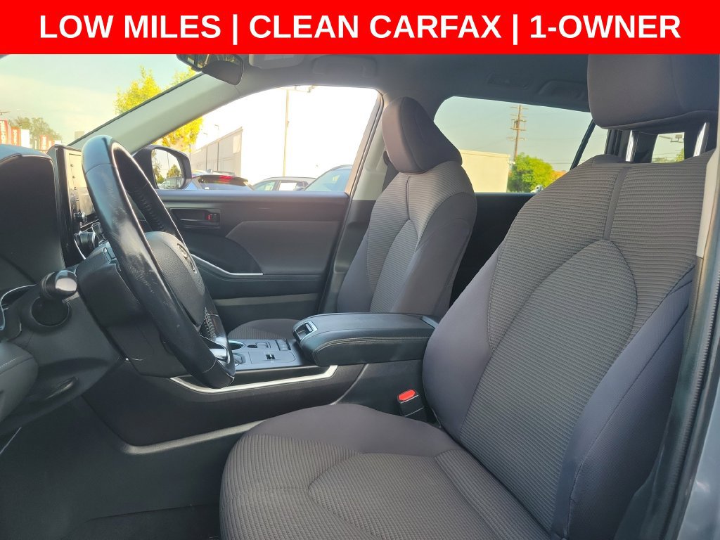 Used 2022 Toyota Highlander LE FWD image 19