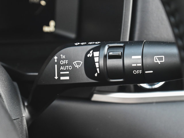 New 2025 Mitsubishi Outlander SE image 25