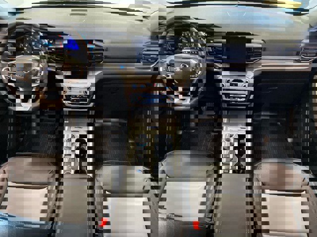 Used 2023 Ford Explorer XLT w/ Equipment Group 202A image 17