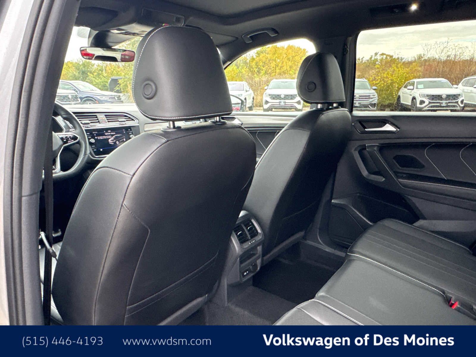 Used 2024 Volkswagen Tiguan SE R-Line image 13