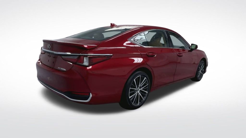 Used 2023 Lexus ES 300h w/ Premium Package image 8
