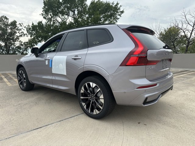 New 2026 Volvo XC60 B5 Plus w/ Climate Package image 5