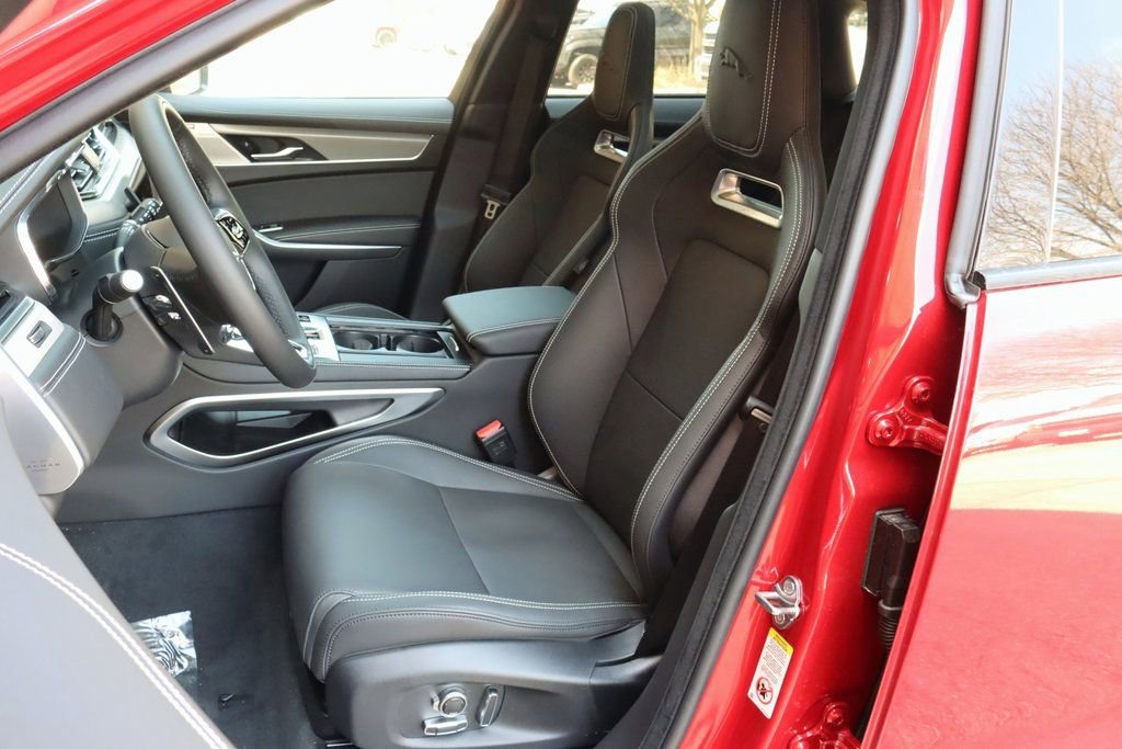 Used 2026 Jaguar F-PACE R-Dynamic S AWD/4WD image 14