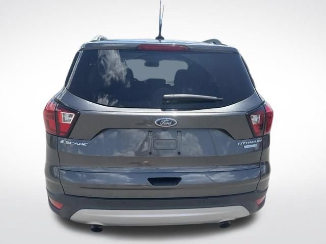 Used 2019 Ford Escape Titanium FWD image 4