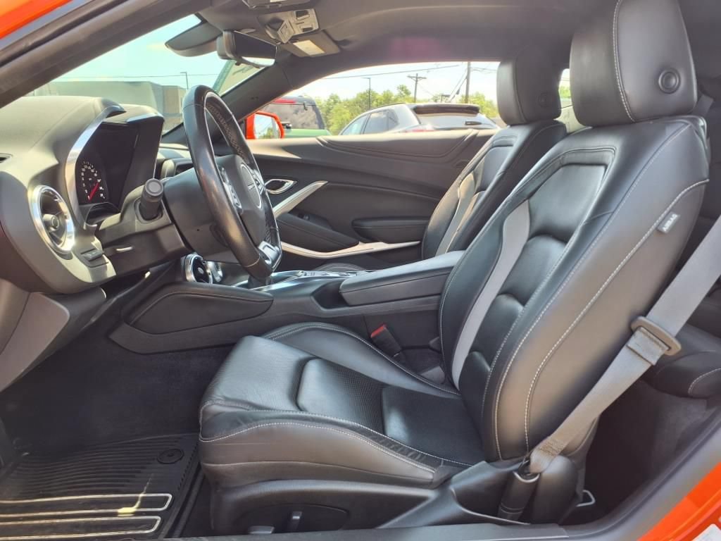Used 2021 Chevrolet Camaro LT RWD image 11