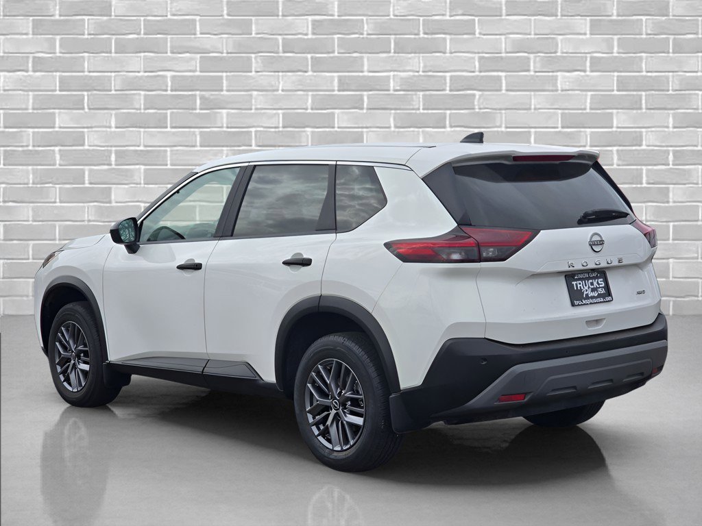 Used 2023 Nissan Rogue S AWD/4WD image 3