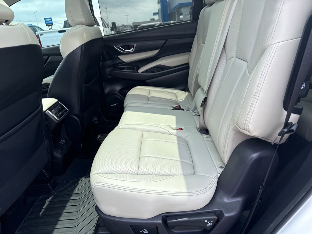 Used 2023 Subaru Ascent Limited w/ Technology Package AWD/4WD image 30