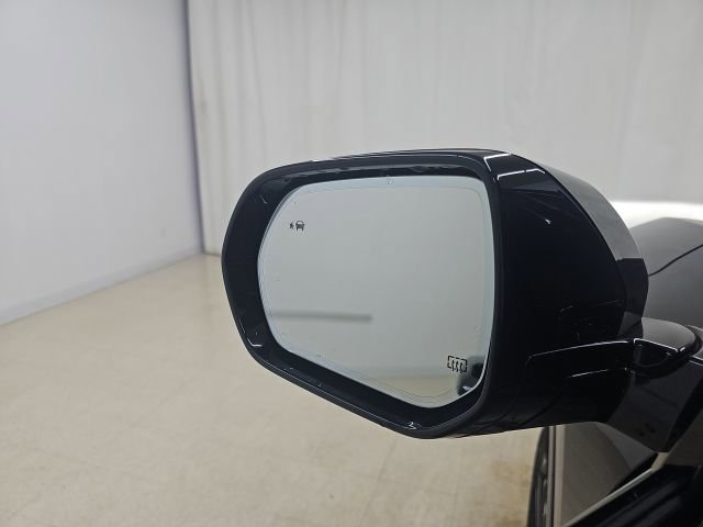 Used 2025 Buick Enclave Sport Touring image 30