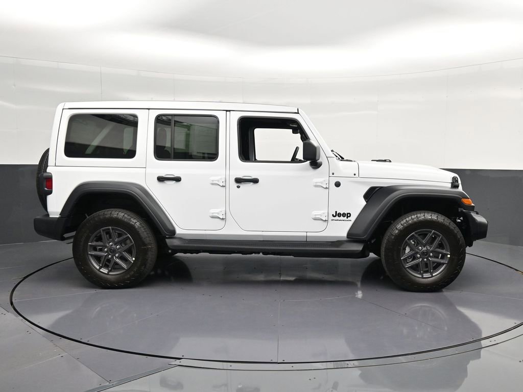 Used 2026 Jeep Wrangler Unlimited Sport AWD/4WD image 4