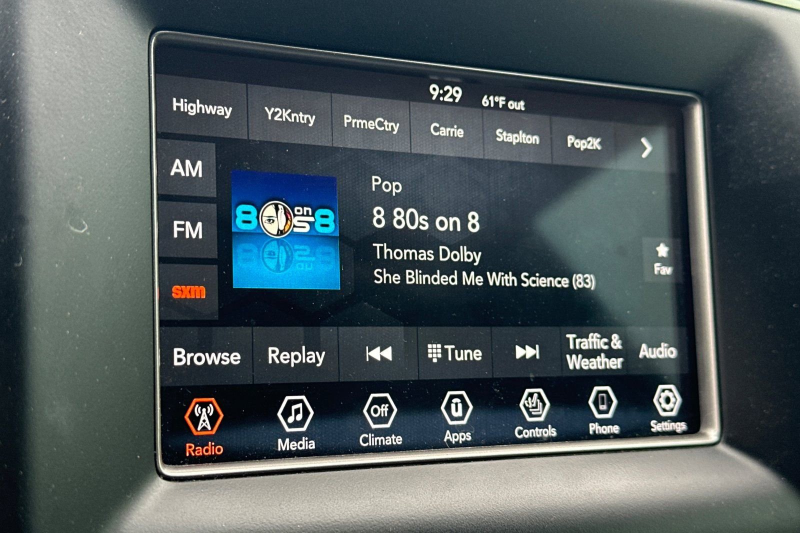 Used 2018 Jeep Grand Cherokee Limited image 26