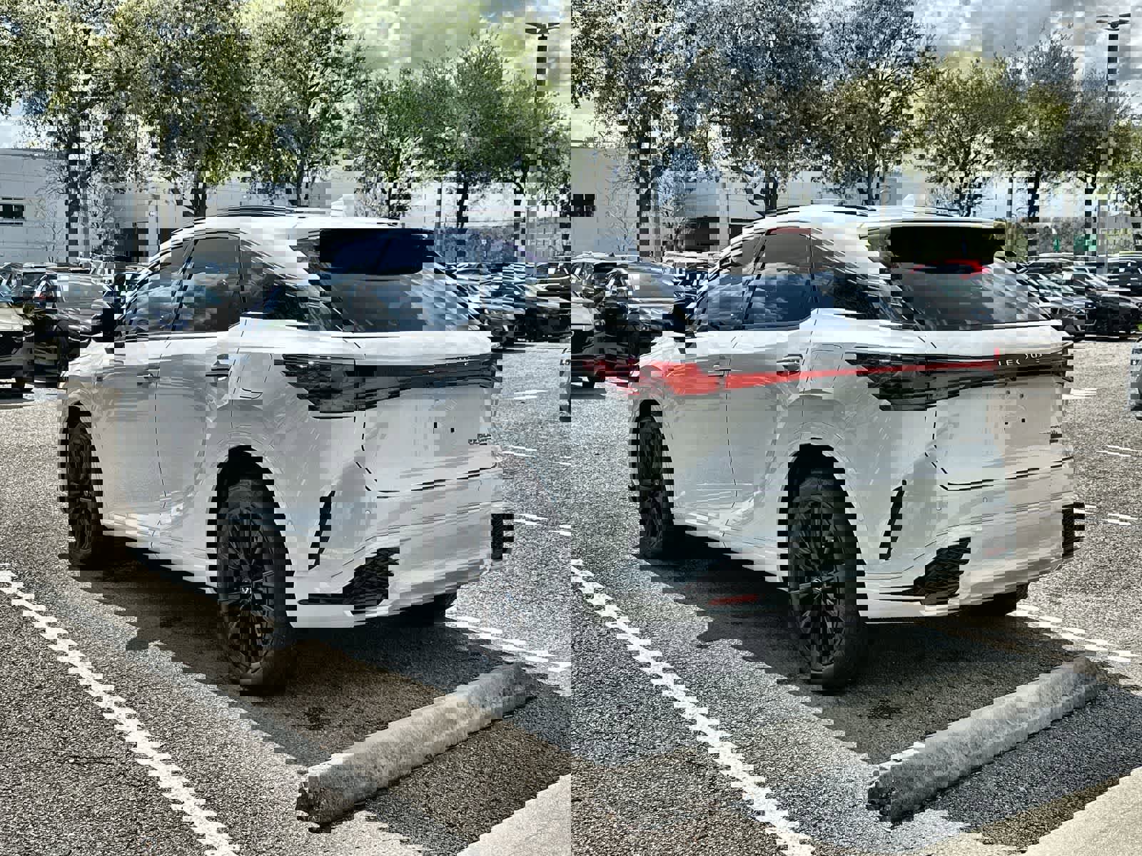 Used 2024 Lexus RX 500h F Sport w/ Convenience Package image 4