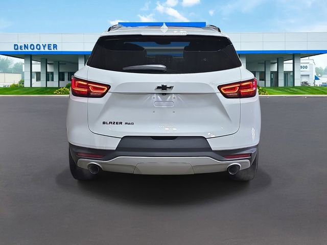 Used 2023 Chevrolet Blazer LT w/ Midnight/Sport Edition image 9