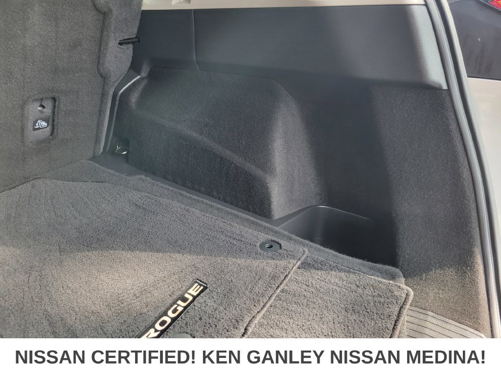 Certified 2023 Nissan Rogue SV w/ SV Premium B Package AWD/4WD image 47