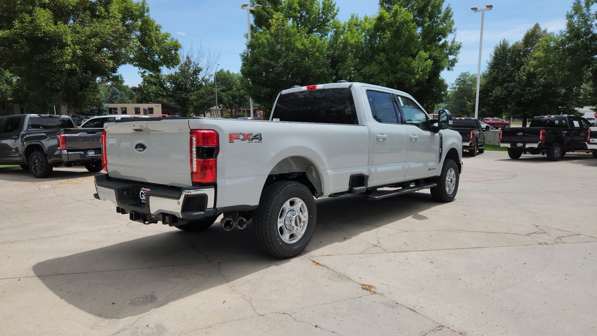 New 2026 Ford F350 XLT w/ XLT Premium Package AWD/4WD image 7