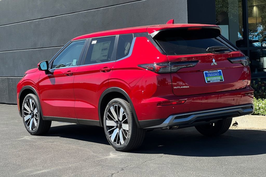 New 2026 Mitsubishi Outlander SE image 7