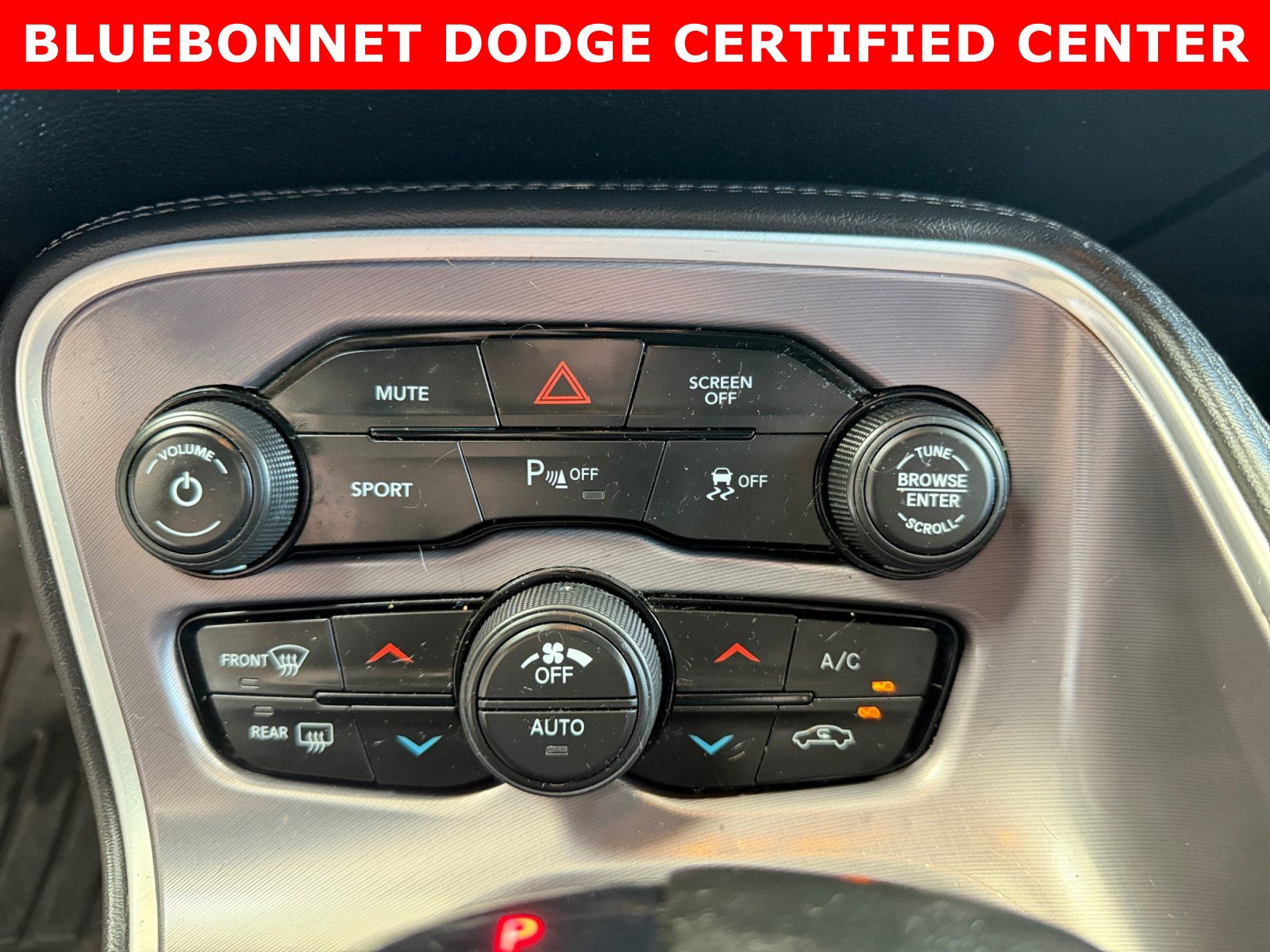 Used 2019 Dodge Challenger R/T RWD image 17