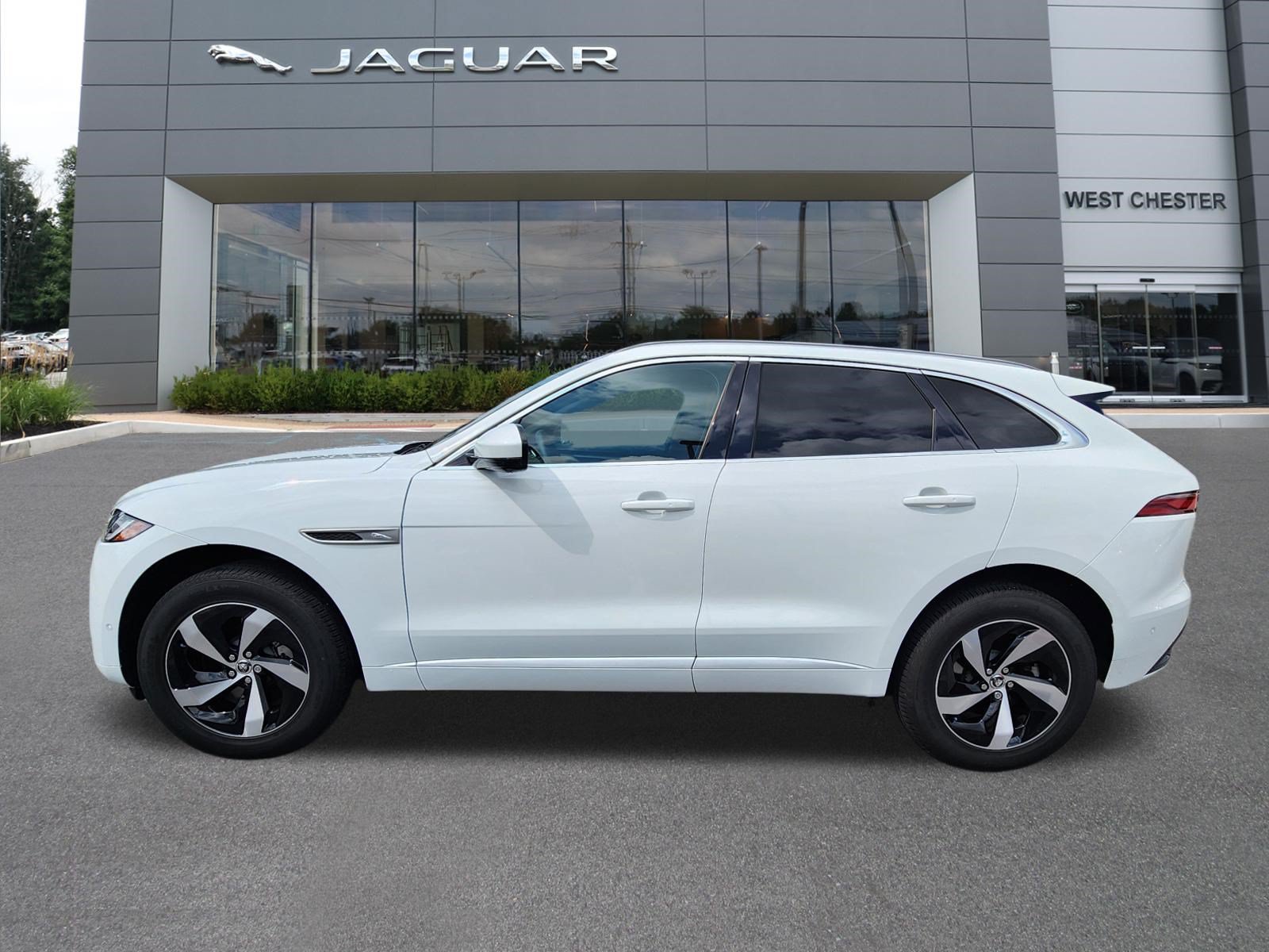 Certified 2026 Jaguar F-PACE R-Dynamic S AWD/4WD image 5