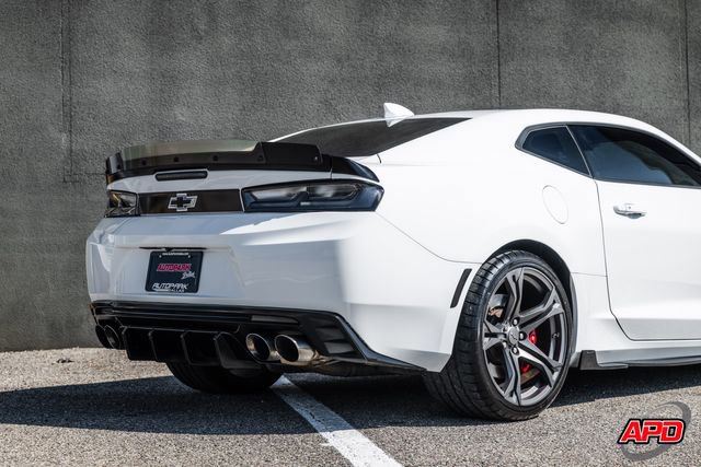 Used 2018 Chevrolet Camaro SS image 52