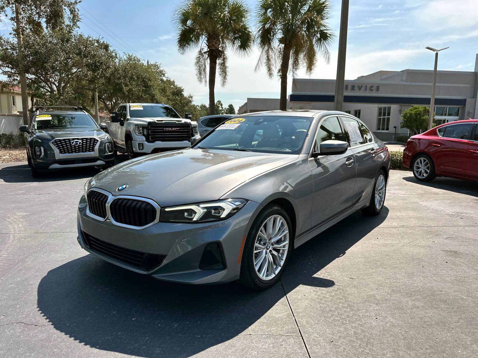 Used 2024 BMW 330i Sedan w/ Premium Package image 8