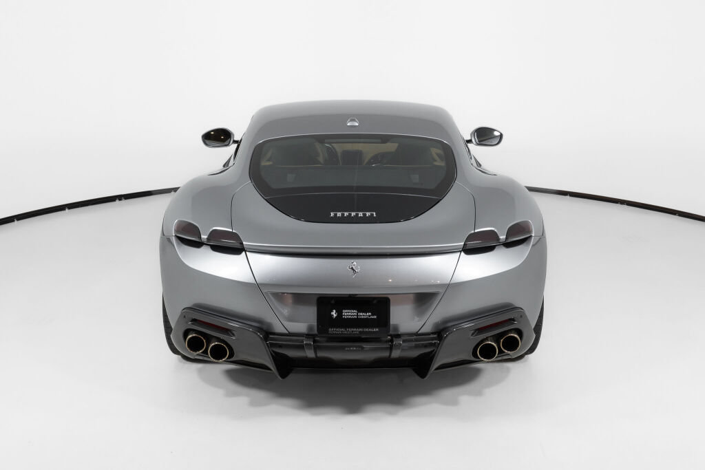 Used 2024 Ferrari Roma RWD image 17