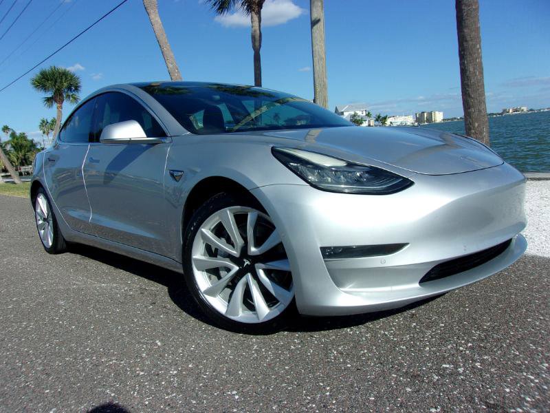 Used 2018 Tesla Model 3 Long Range image 4
