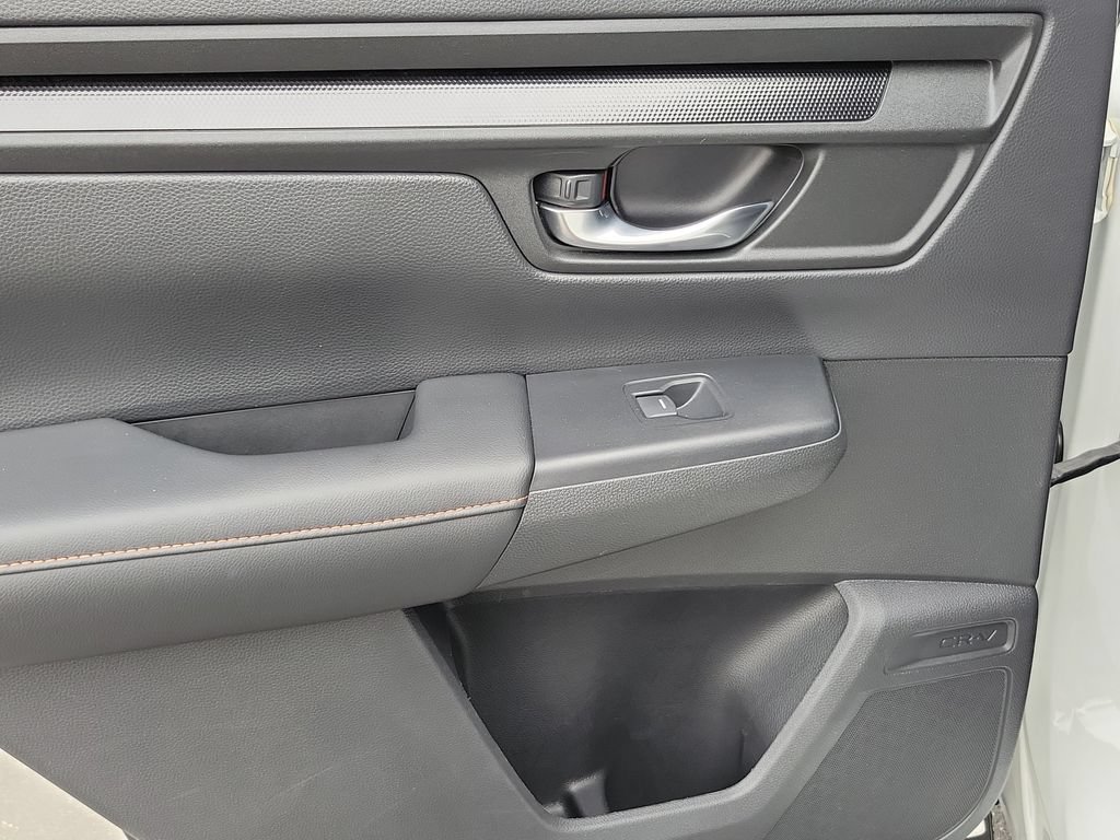 Certified 2025 Honda CR-V Sport image 16