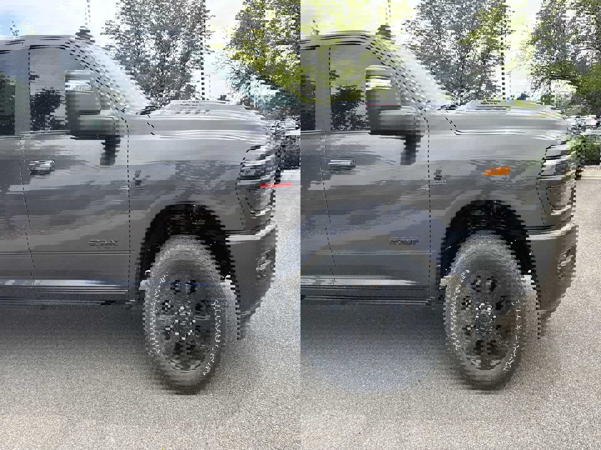 New 2025 RAM 2500 Laramie image 15