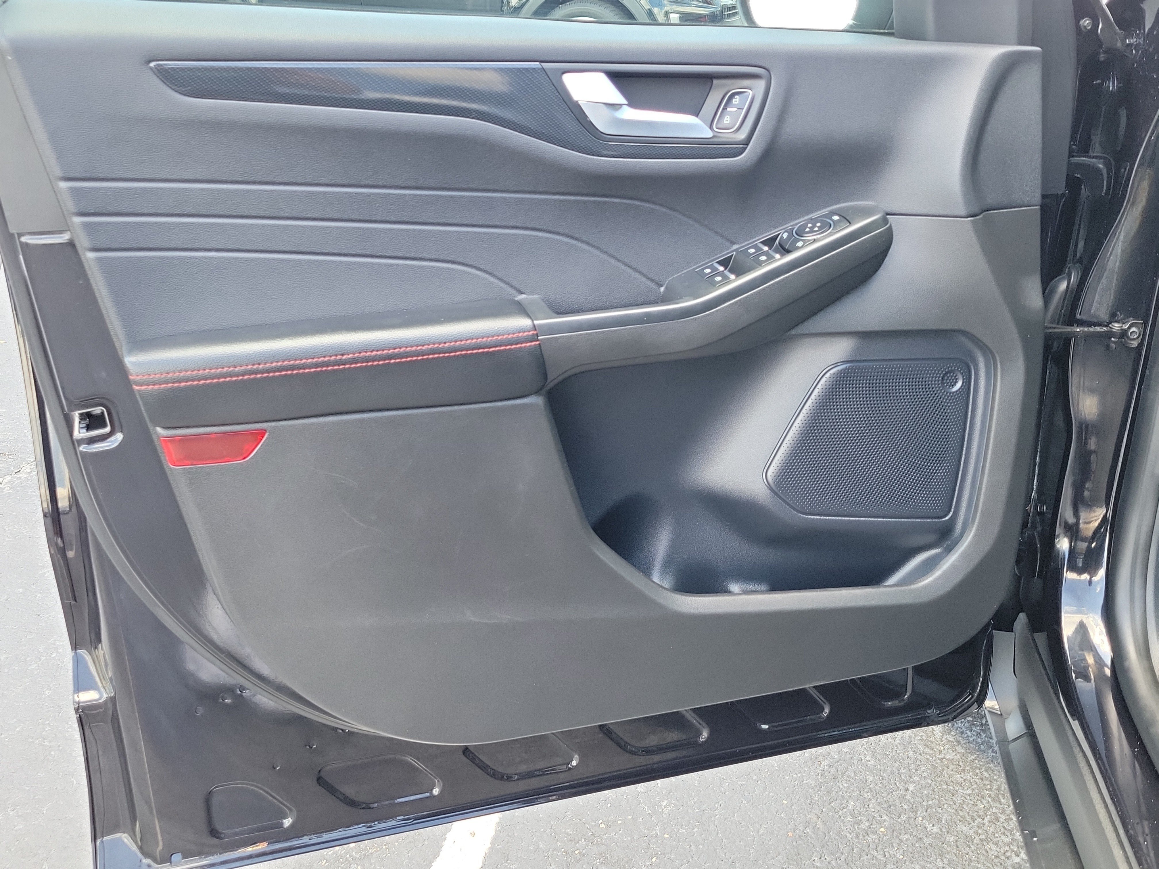 Certified 2024 Ford Escape ST-Line w/ Tech Pack #1 FWD image 18