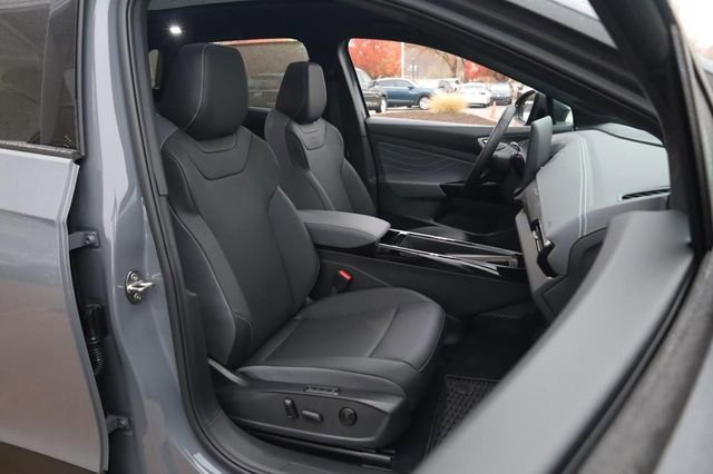 New 2025 Volkswagen ID.4 Pro S image 25