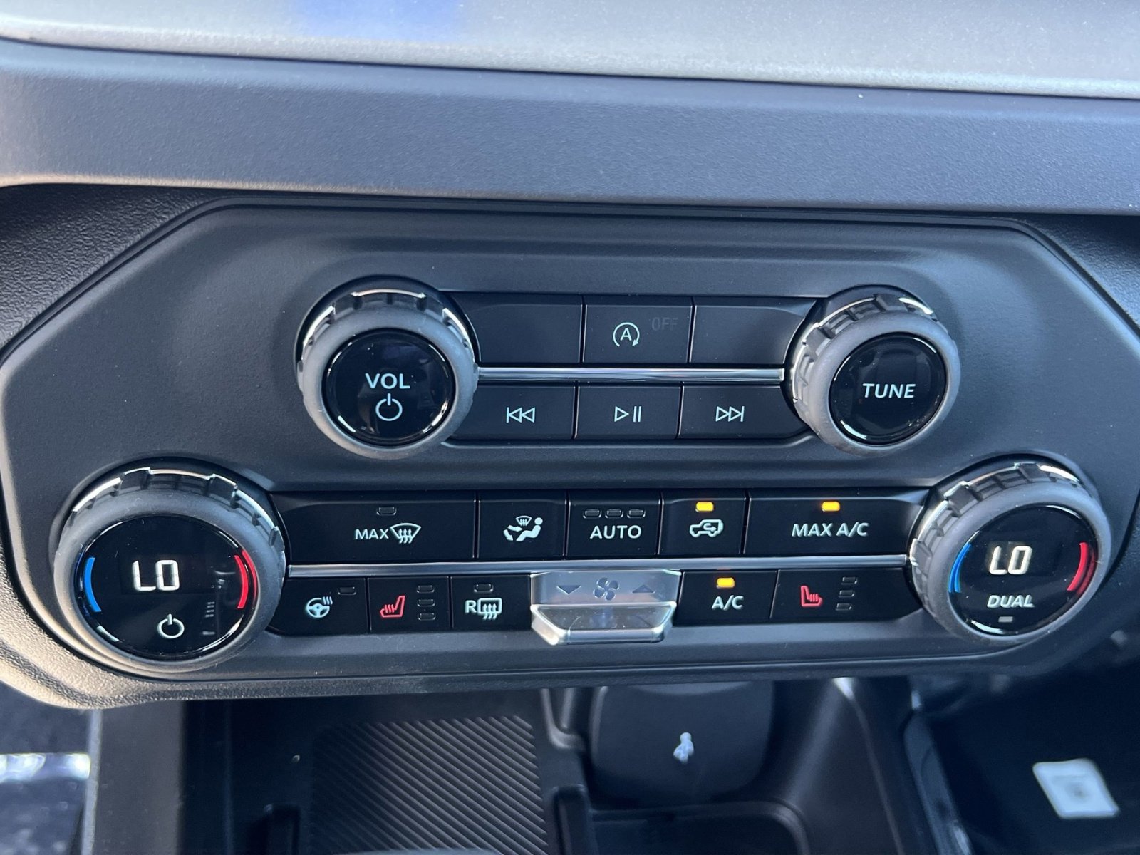 New 2025 Ford Bronco Outer Banks image 21