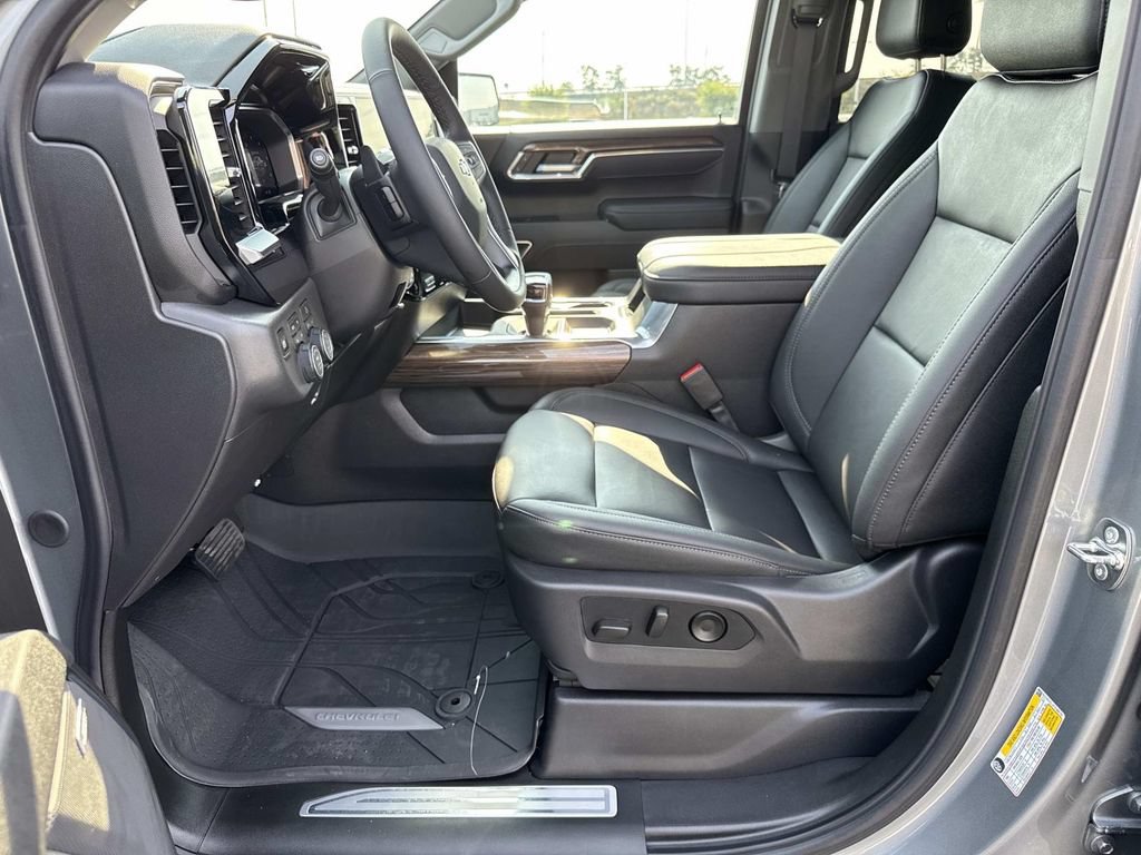 New 2026 Chevrolet Silverado 1500 RST w/ Convenience Package II AWD/4WD image 9